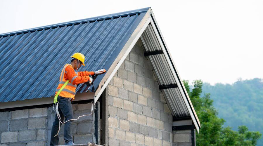 Professional Flat Roofing Installation in Johnstown, PA